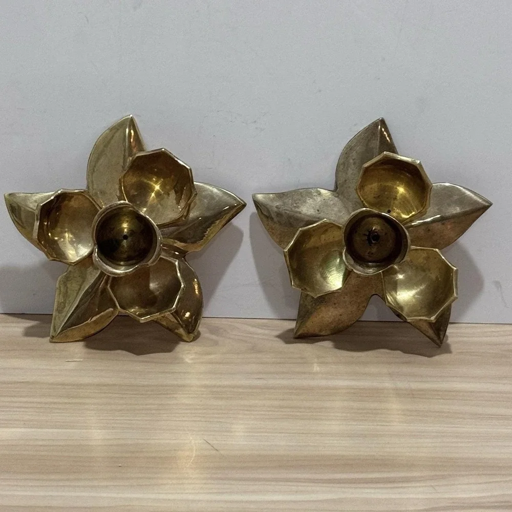 Pair Of Vintage Solid Brass Flower Lotus Water Lily Taper Candlestick Holders